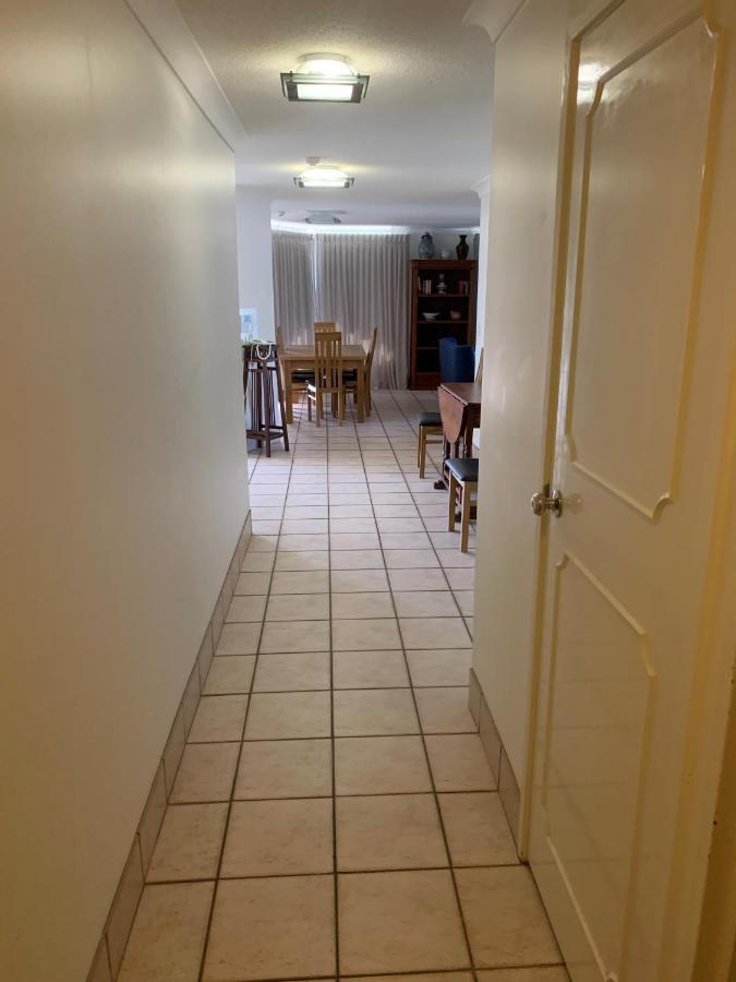 La Pacifique Apartment *