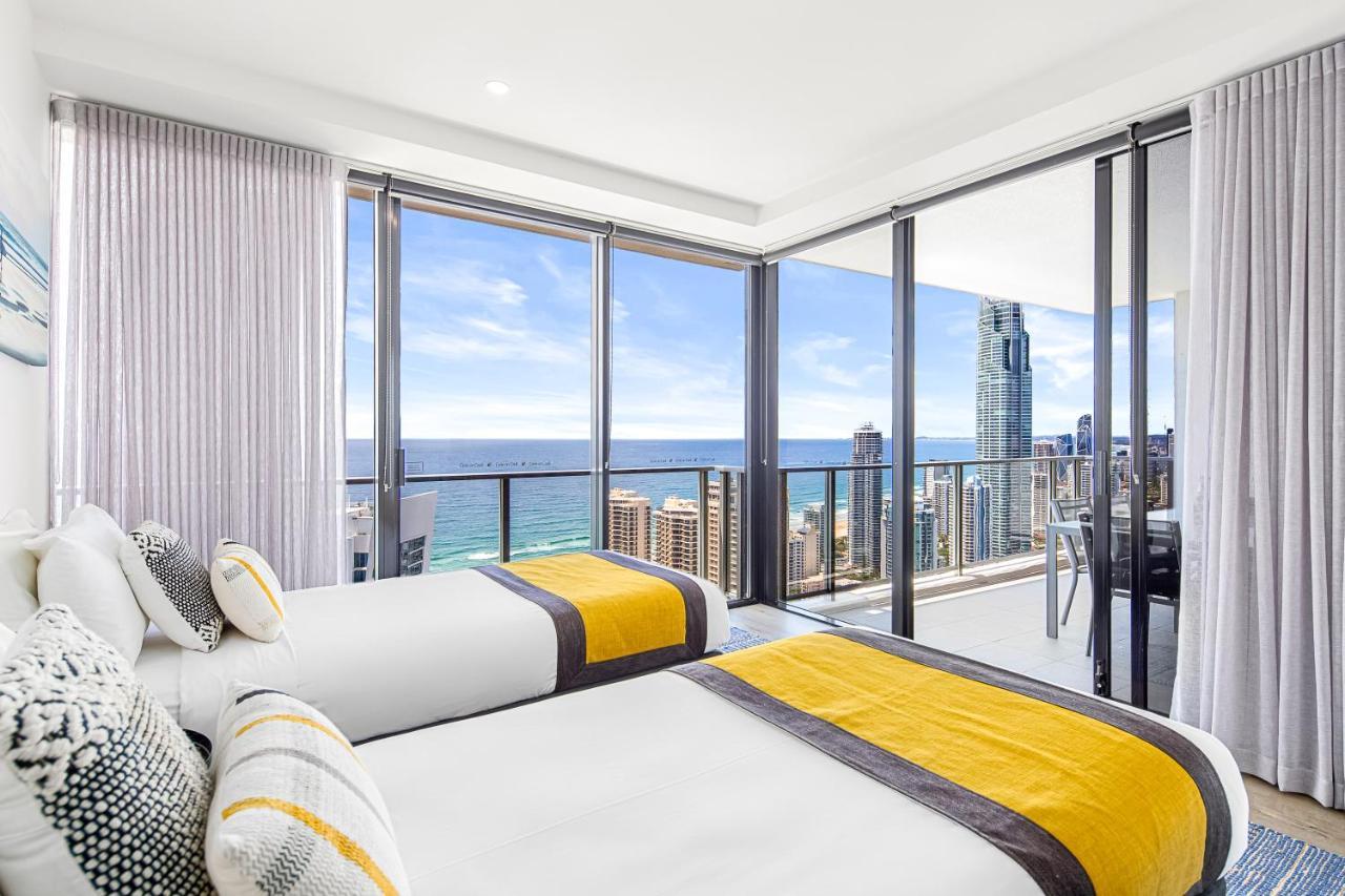 Circle On Cavill Aparthotel