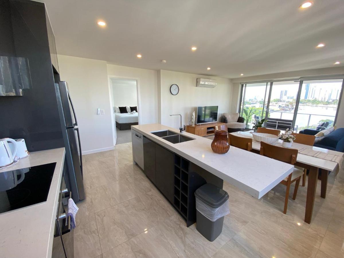 Serenity Surfers Paradise * Gold Coast