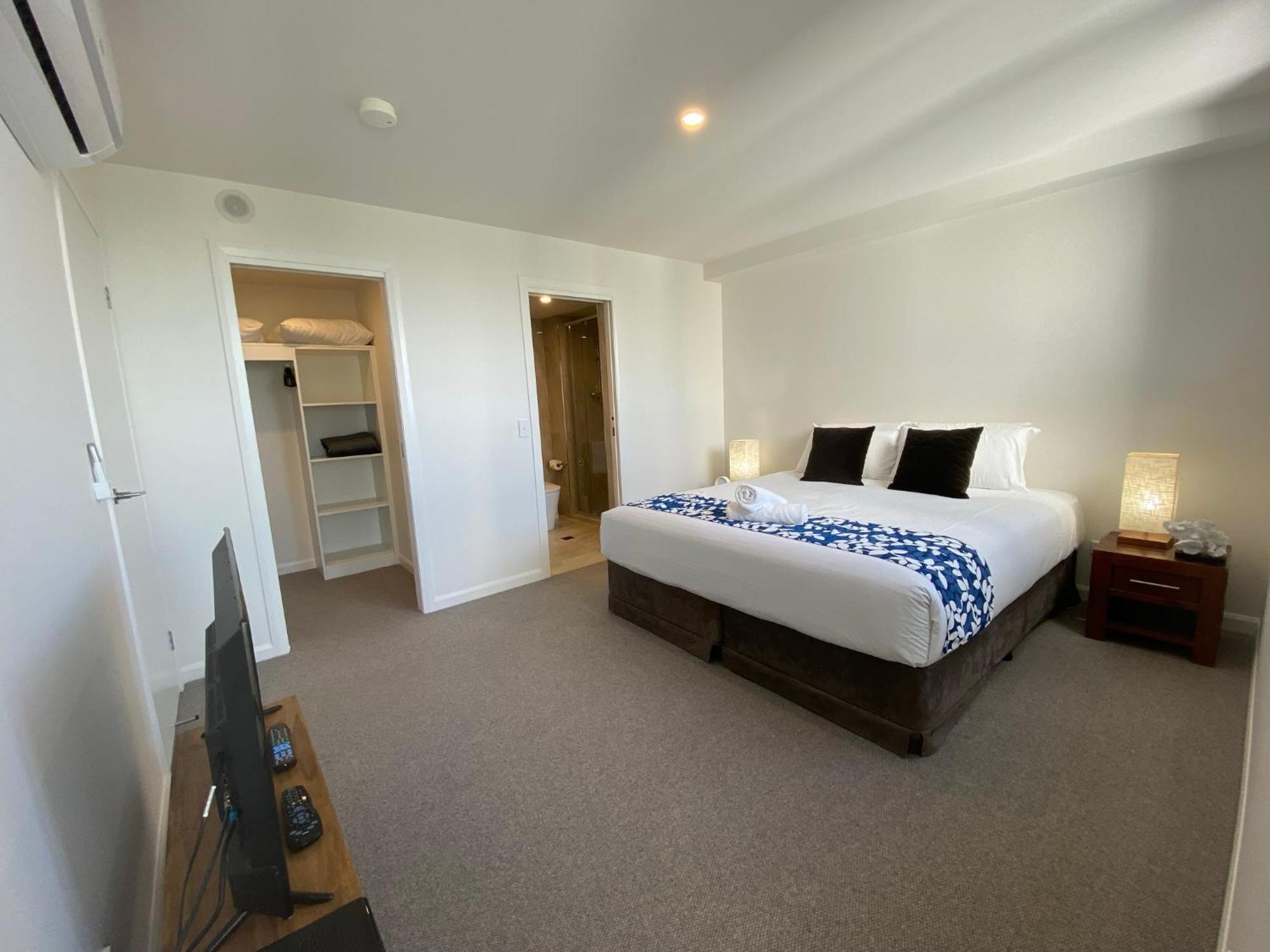 Serenity Surfers Paradise Apartment Gold Coast