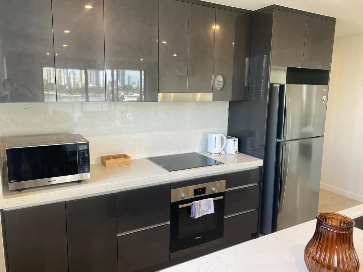 Serenity Surfers Paradise Apartment Gold Coast