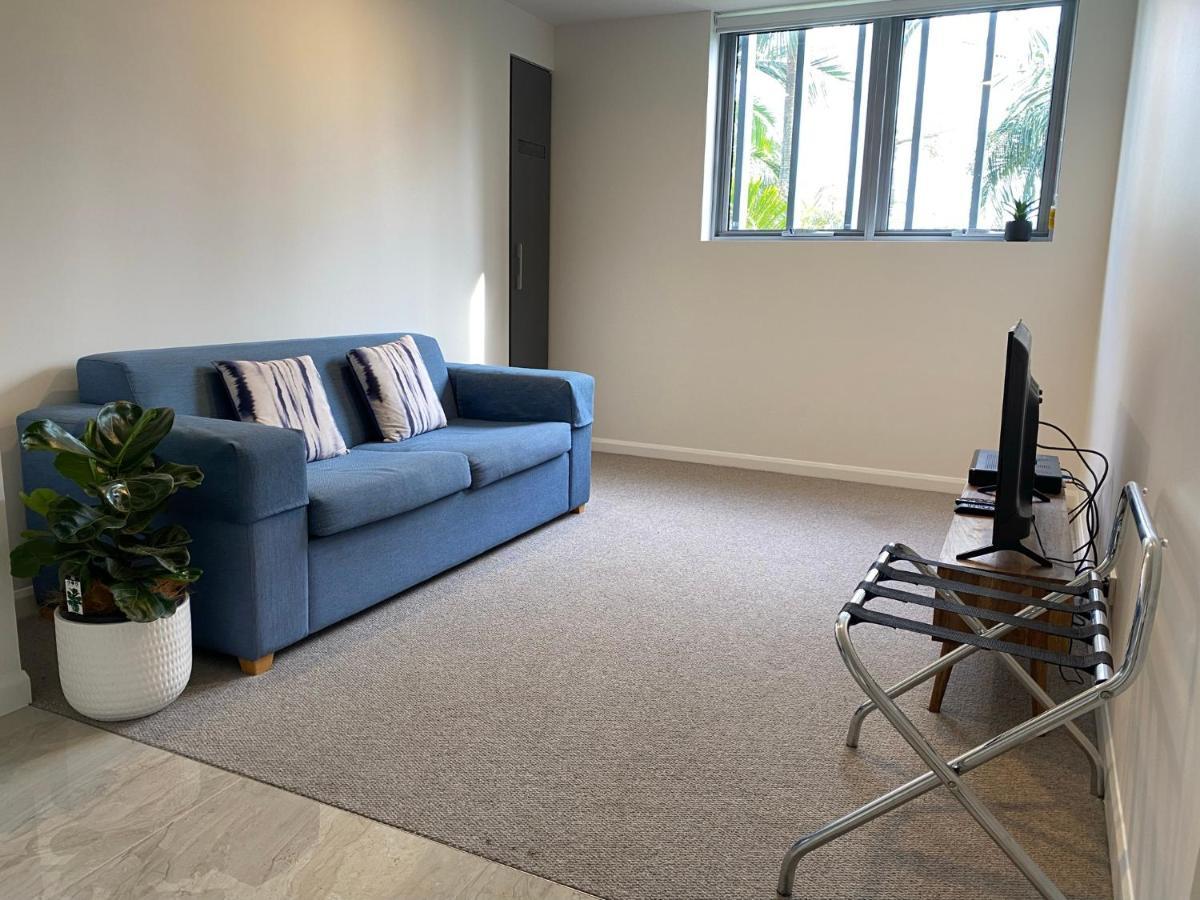 Serenity Surfers Paradise Apartment