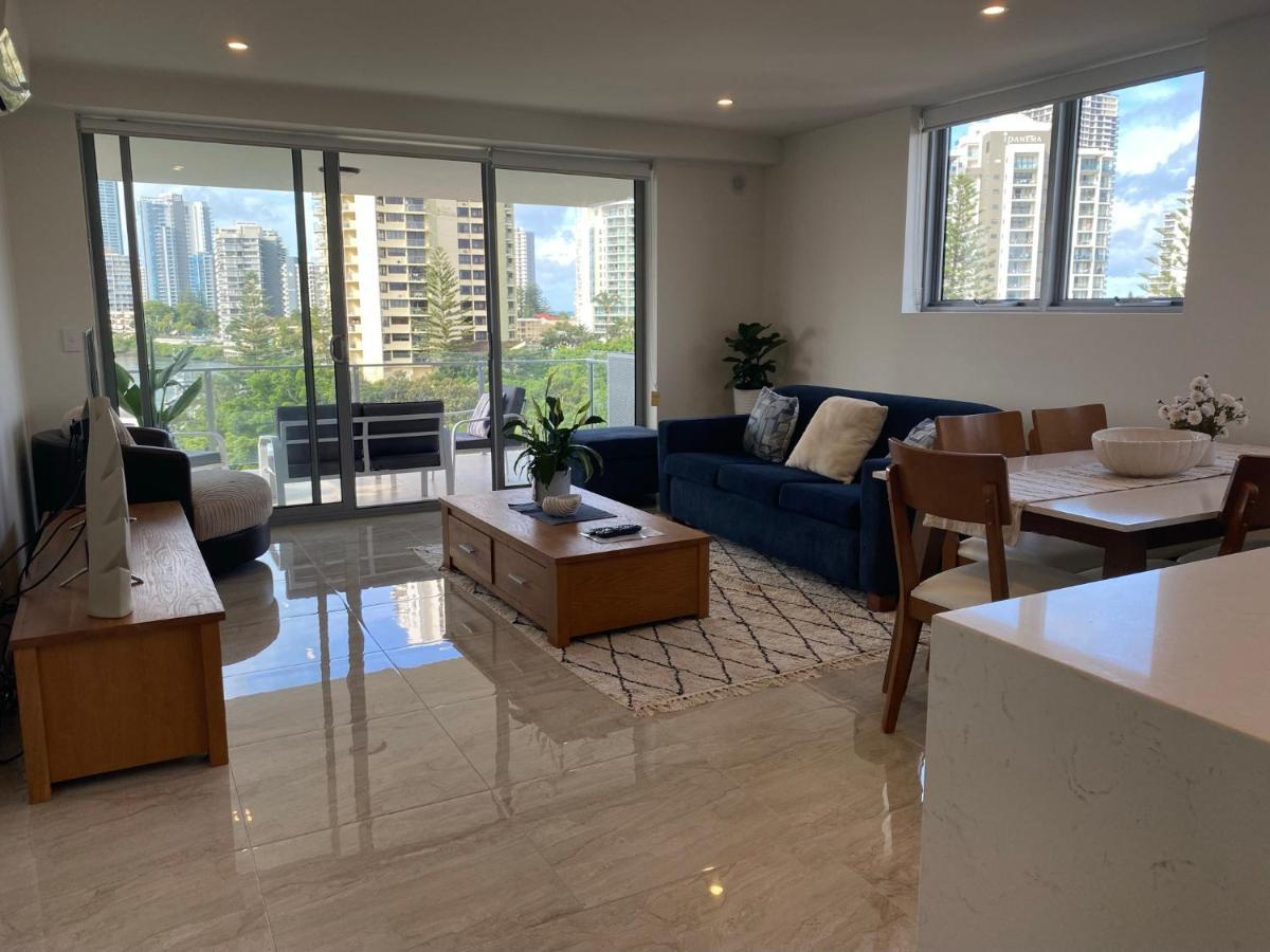 Serenity Surfers Paradise Apartment *