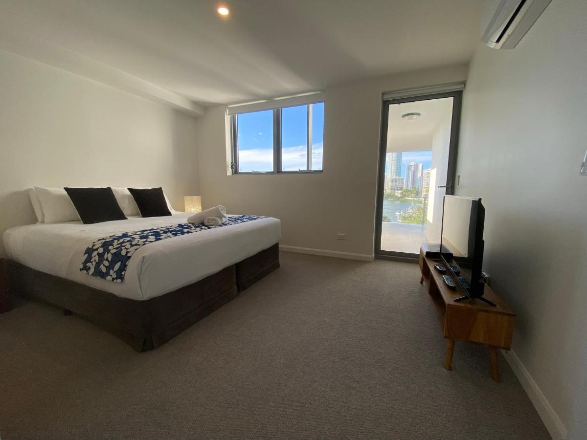 Serenity Surfers Paradise * Gold Coast