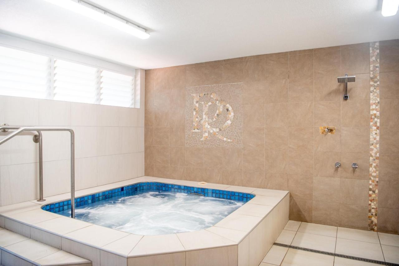Aparthotel The Rocks - Official 4*