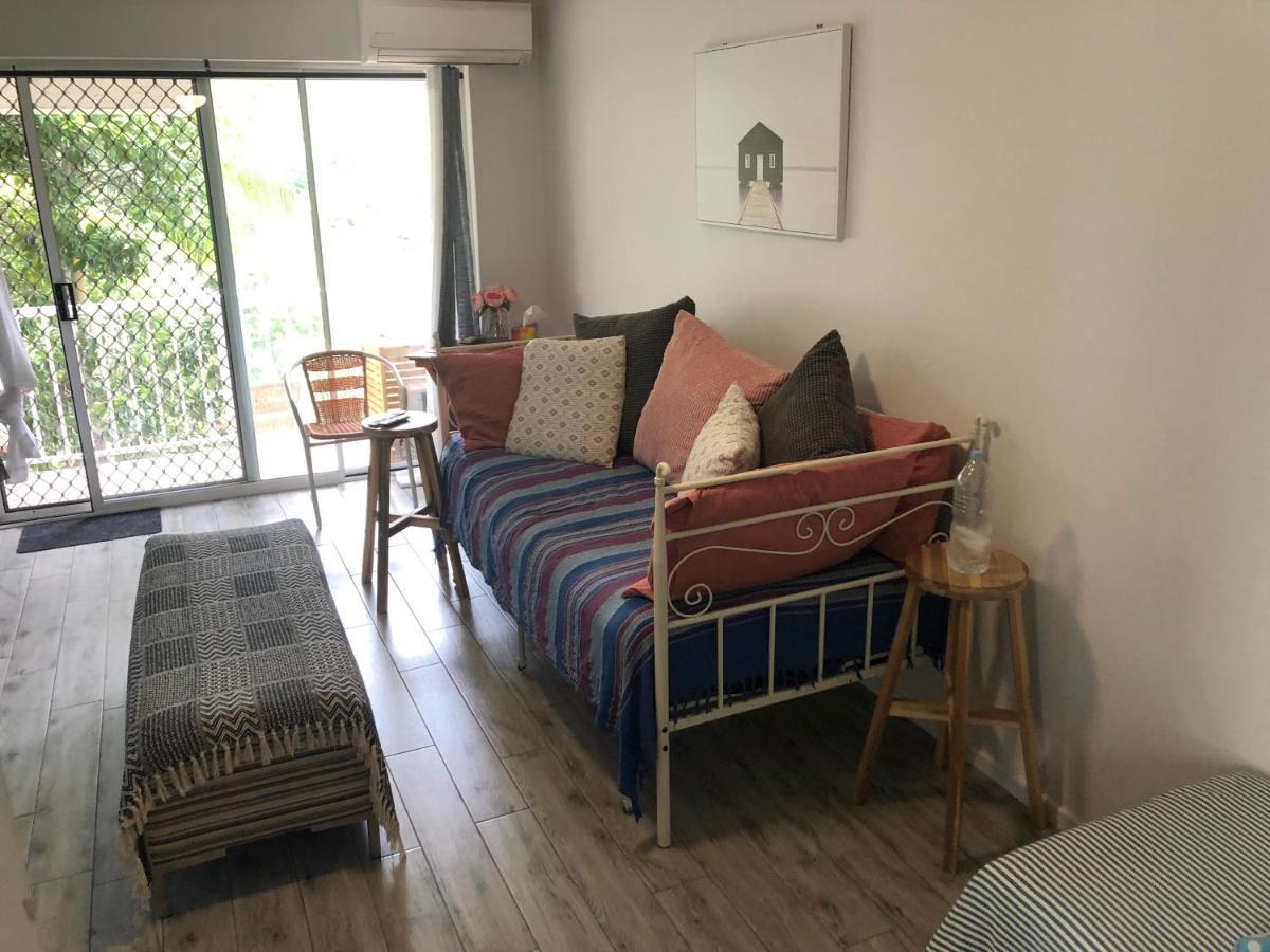 Surfers Paradise Self Contained 1 Bed Unit Apartment Gold Coast