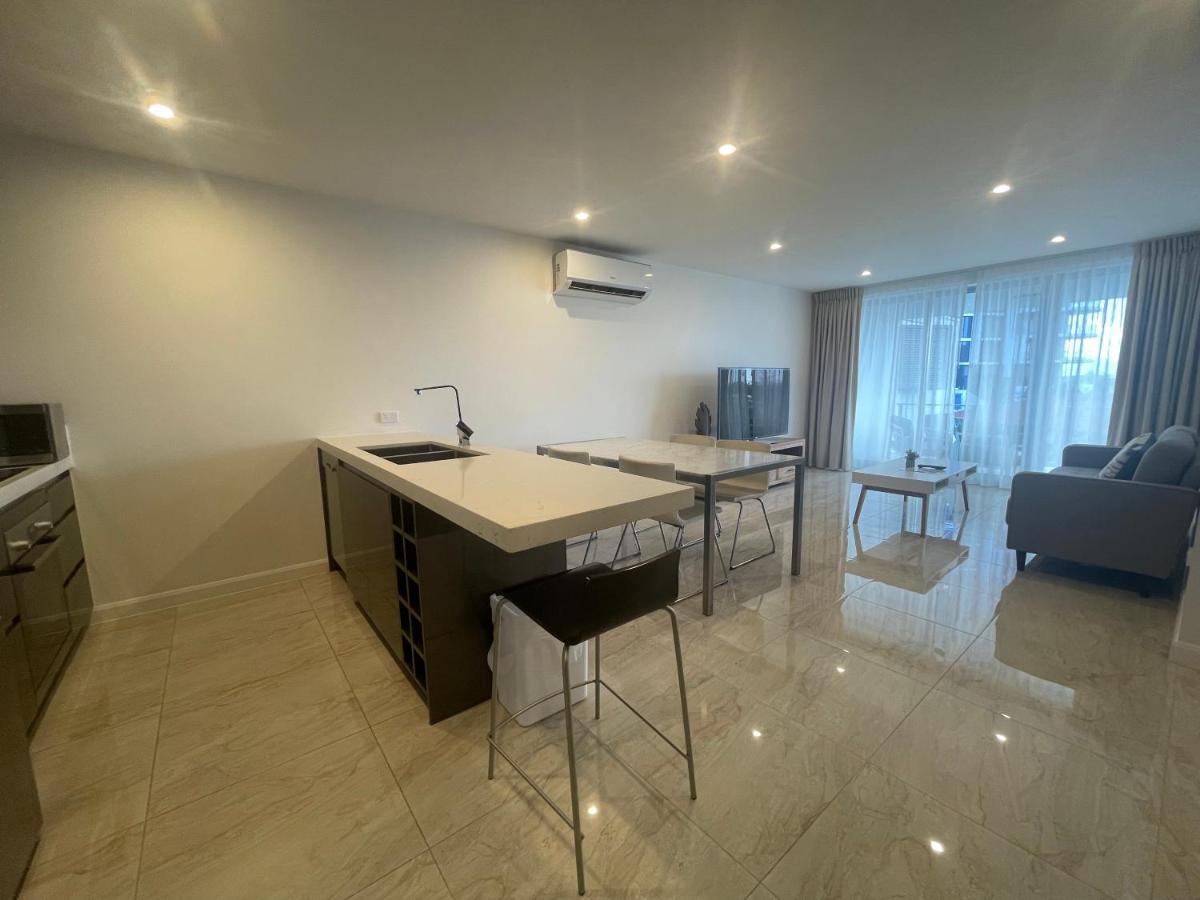 Serenity Surfers Paradise * Gold Coast