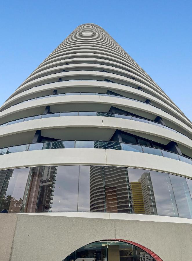 Level 30 Oracle Tower 2 Stunning Views And Free Parking - Gc Getaways Gold Coast