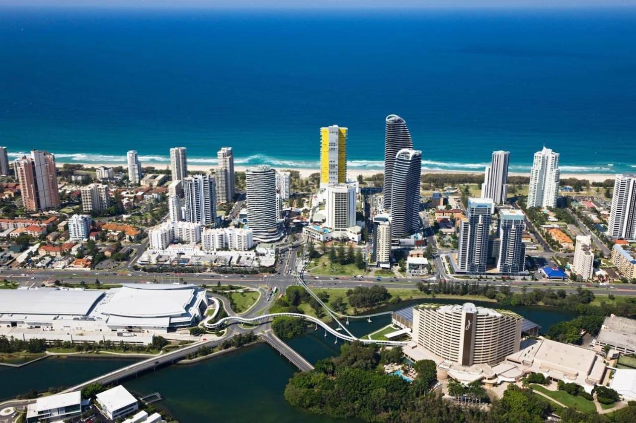 2203 The Wave Apartment Gold Coast