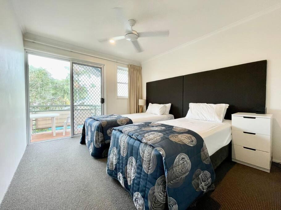 Diamond Poolside 44 Premium Apartment