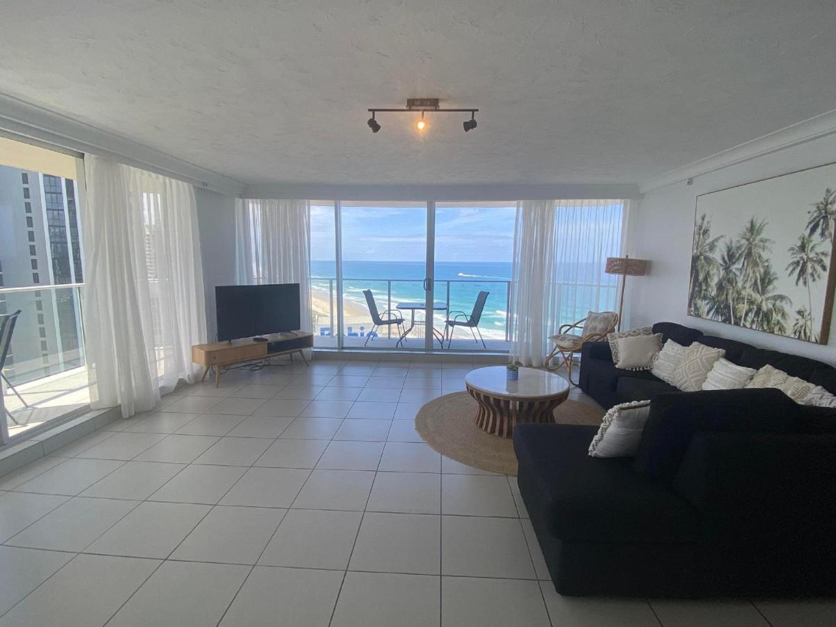 Hi Surf Beachfront 4*