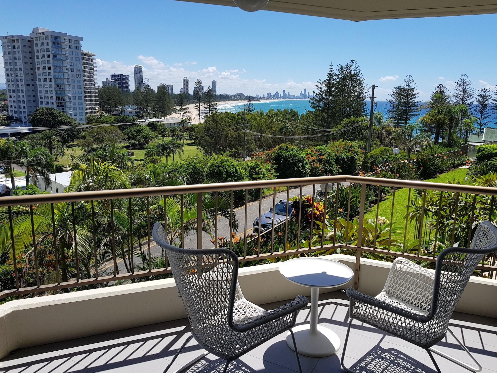 Gemini Court 4* Gold Coast
