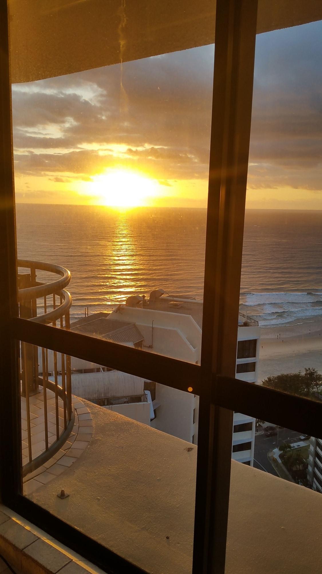 Beachcomber - Official Aparthotel Gold Coast