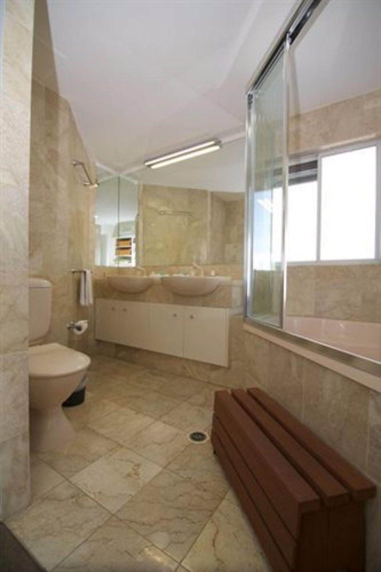 Surfers Mayfair Aparthotel Gold Coast