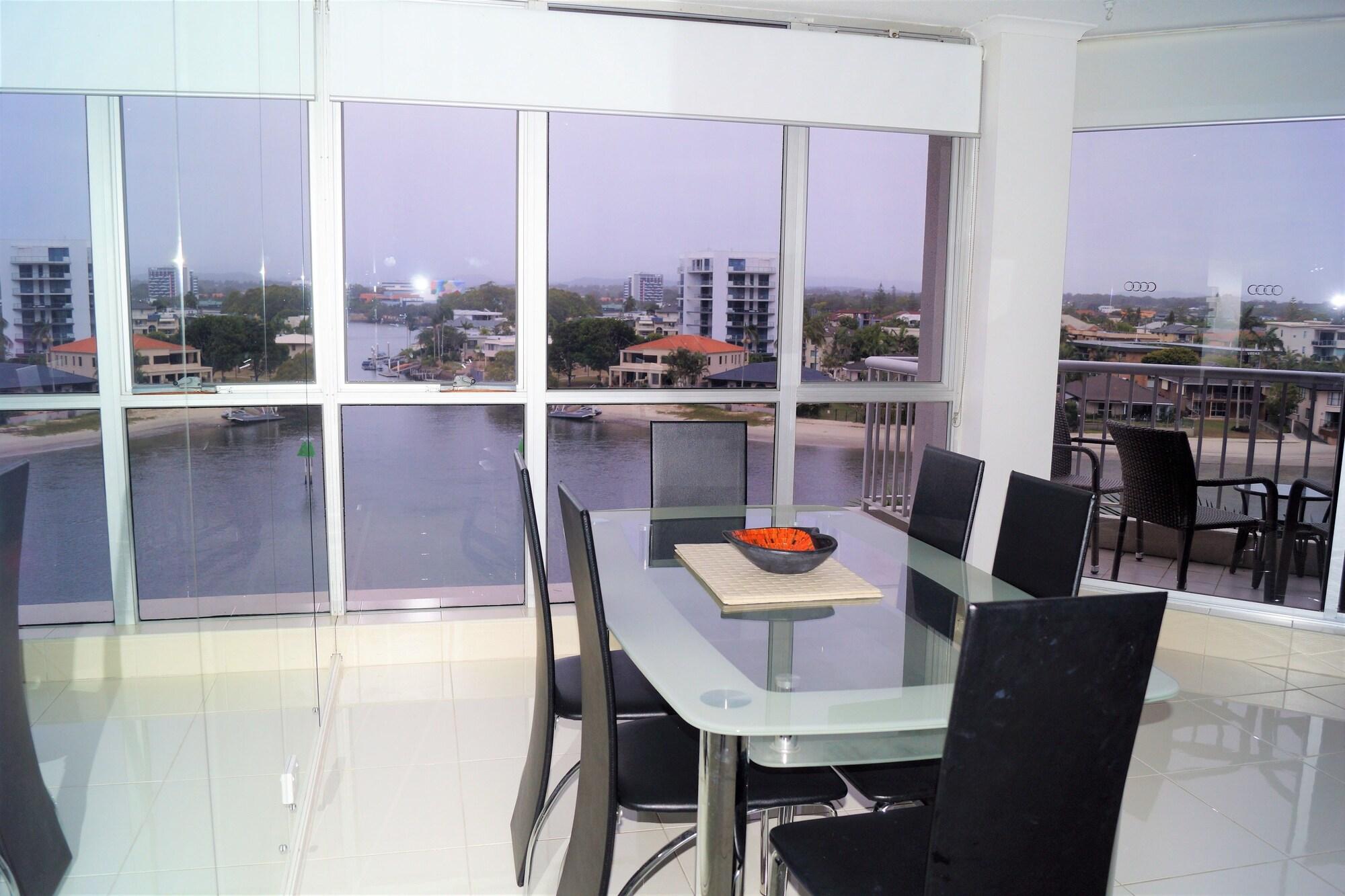Moorings On Cavill Surfers Paradise Aparthotel 4*