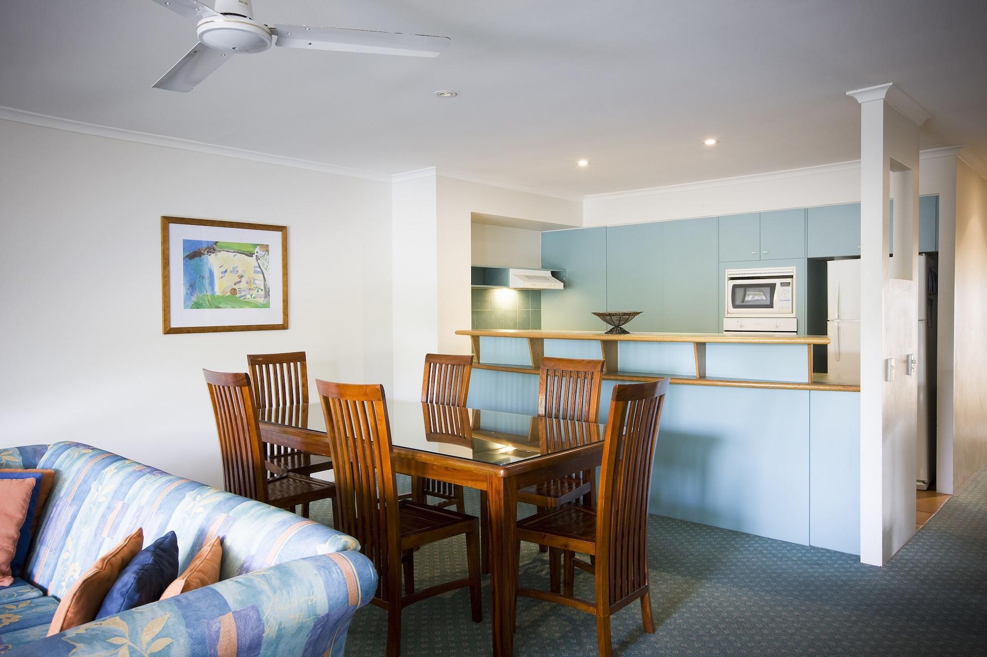Breakfree Diamond Aparthotel