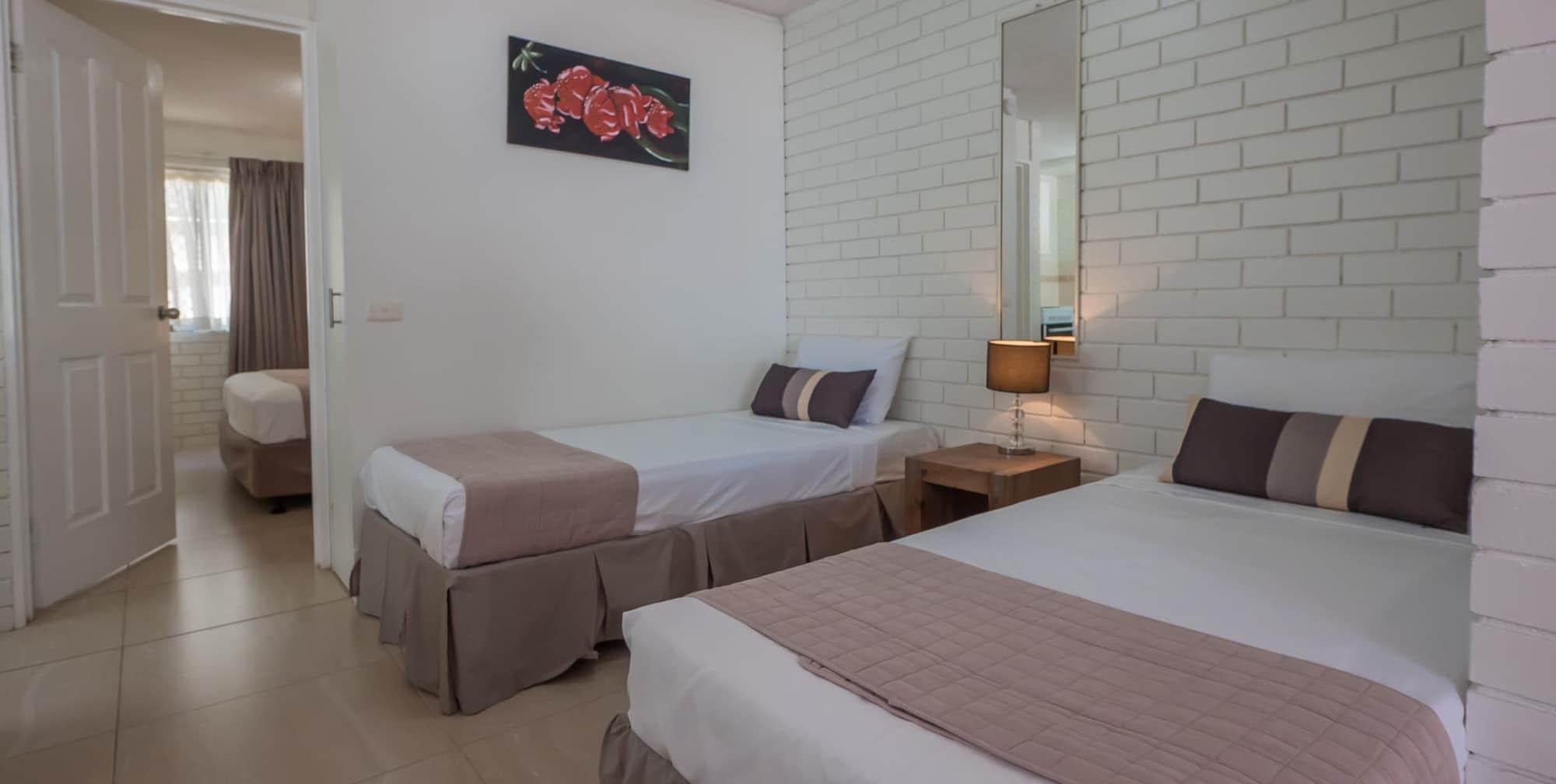 Trickett Gardens 3*