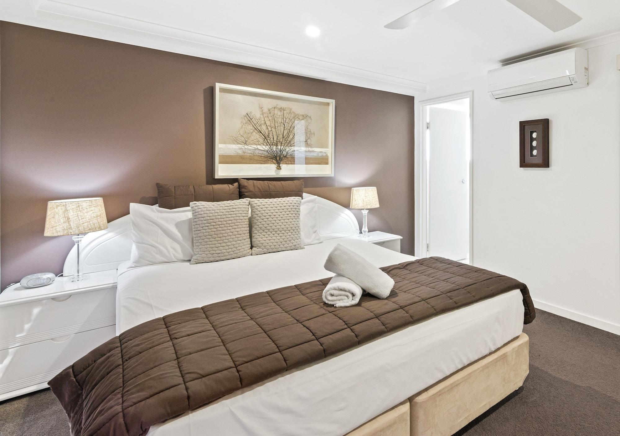Solnamara Beachfront Aparthotel