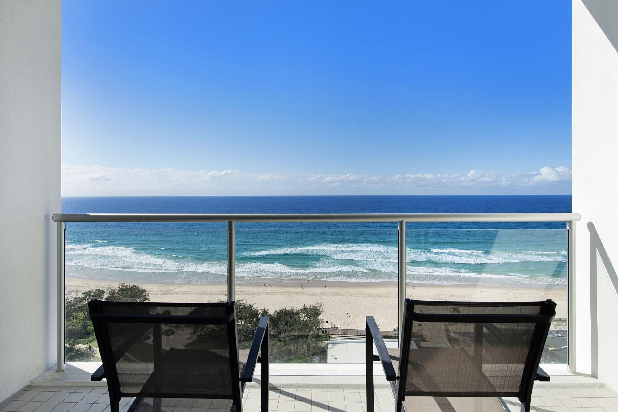 Ultiqa Air On Broadbeach 4*