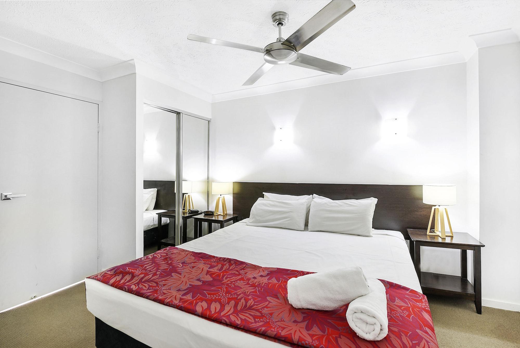 Aparthotel Broadbeach Travel