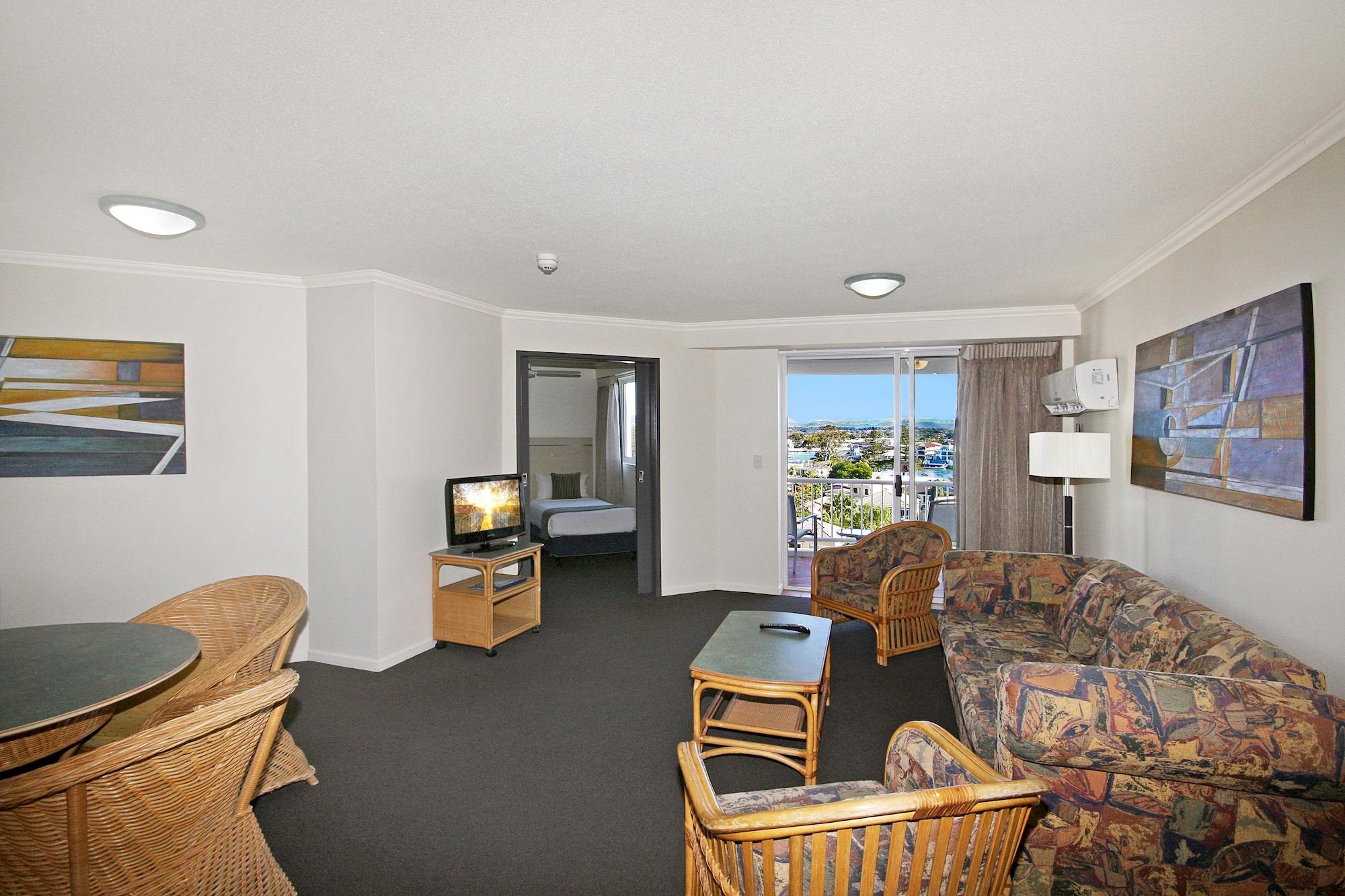 Hotel Sovereign On The Gold Coast