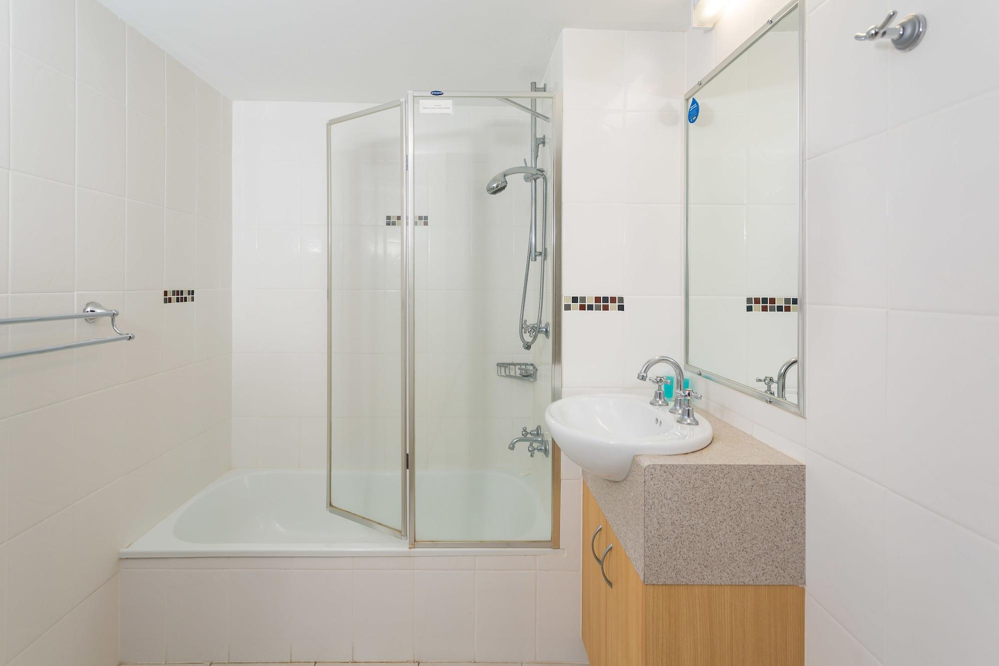 Burleigh Point Aparthotel