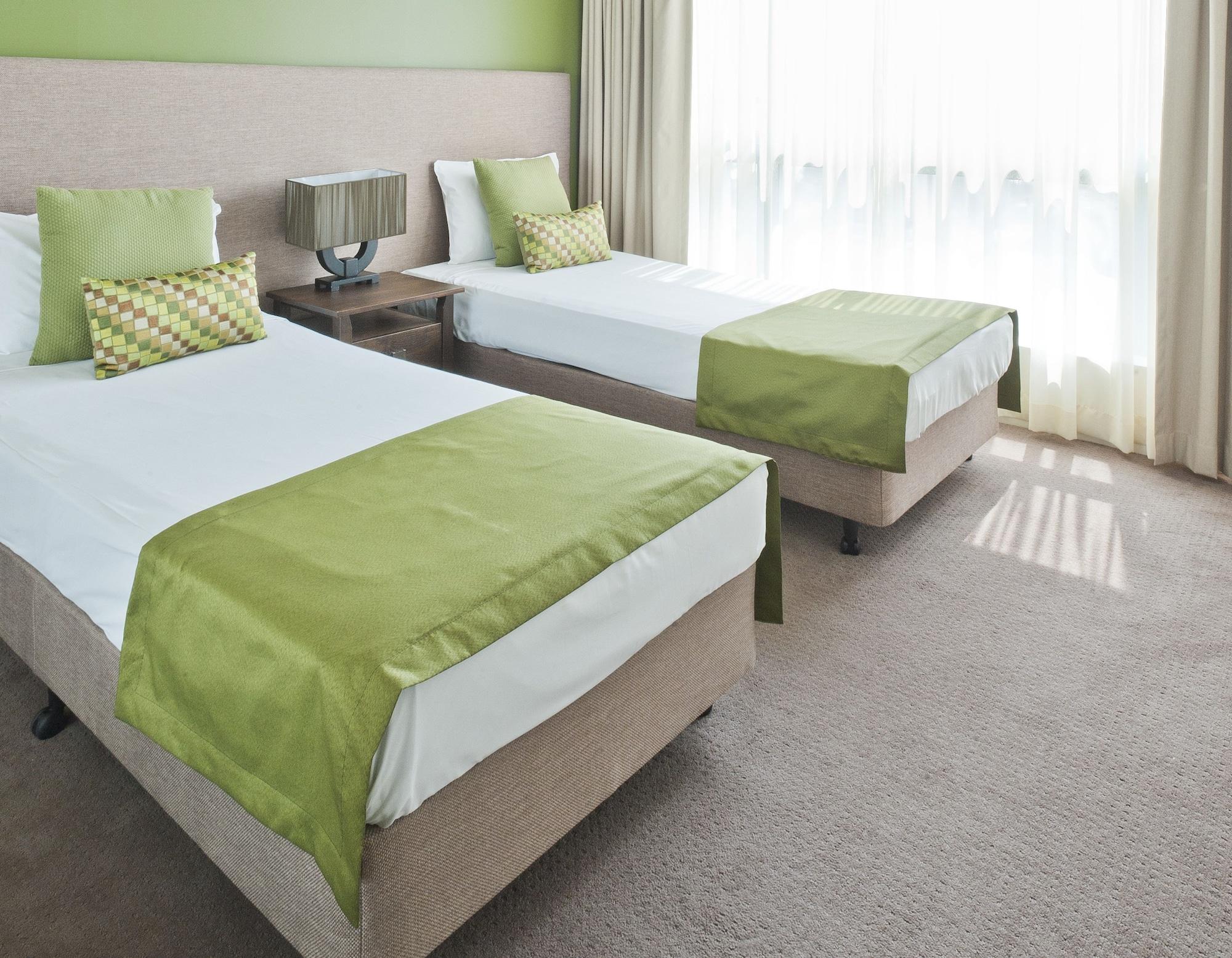 Mantra Crown Towers Aparthotel 4*