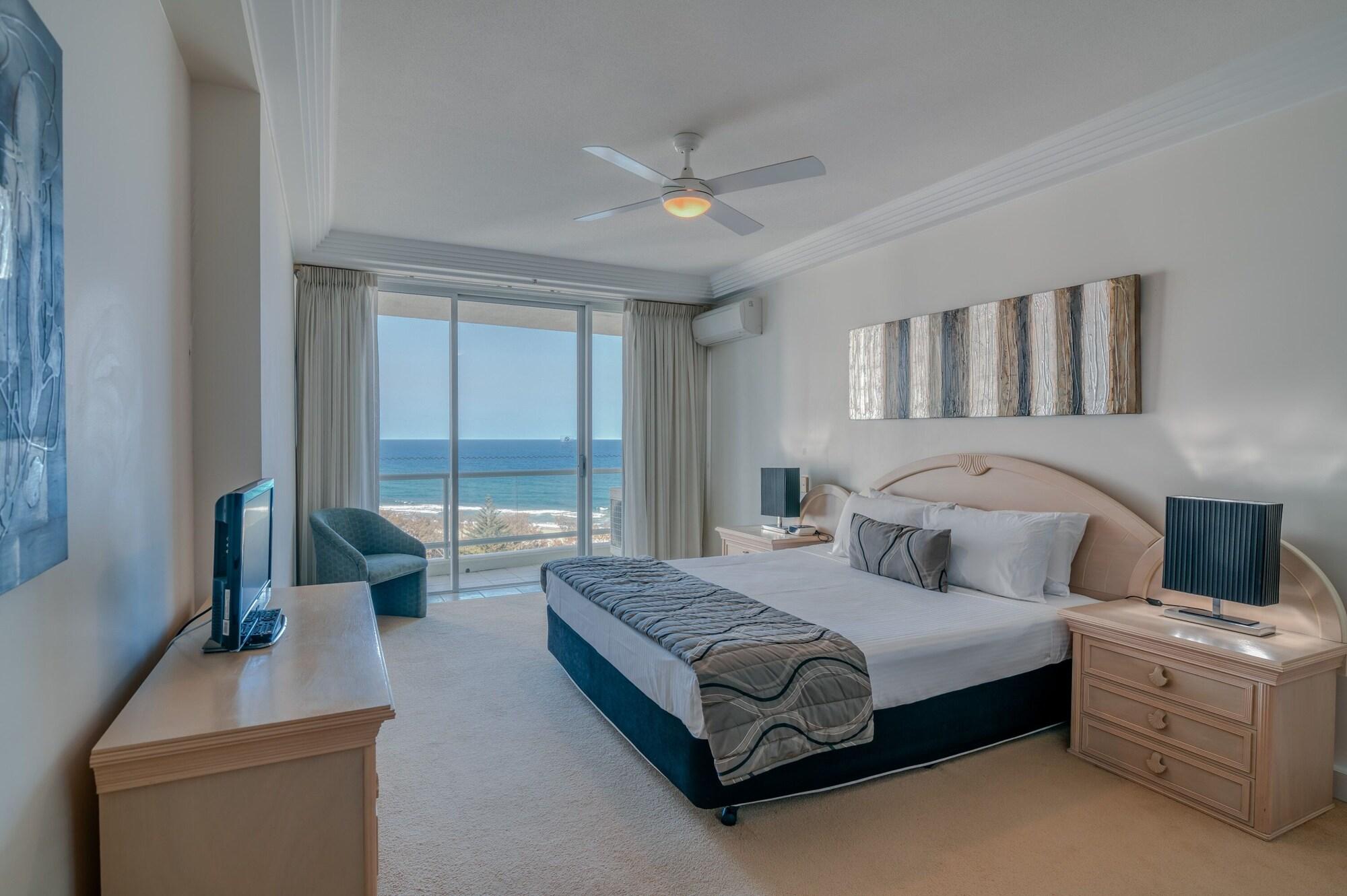Carmel By The Sea Aparthotel Gold Coast