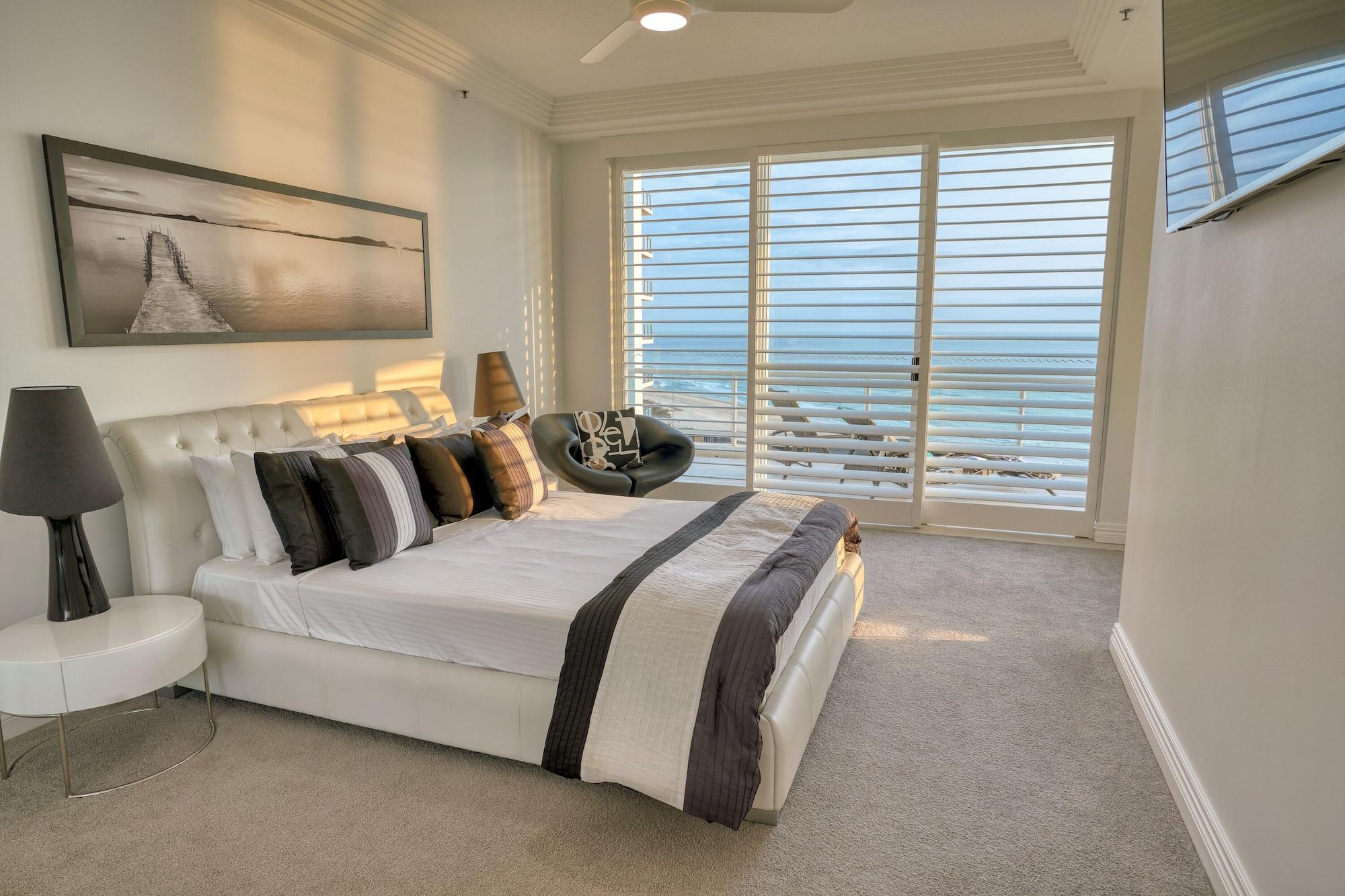 Carmel By The Sea Aparthotel Gold Coast