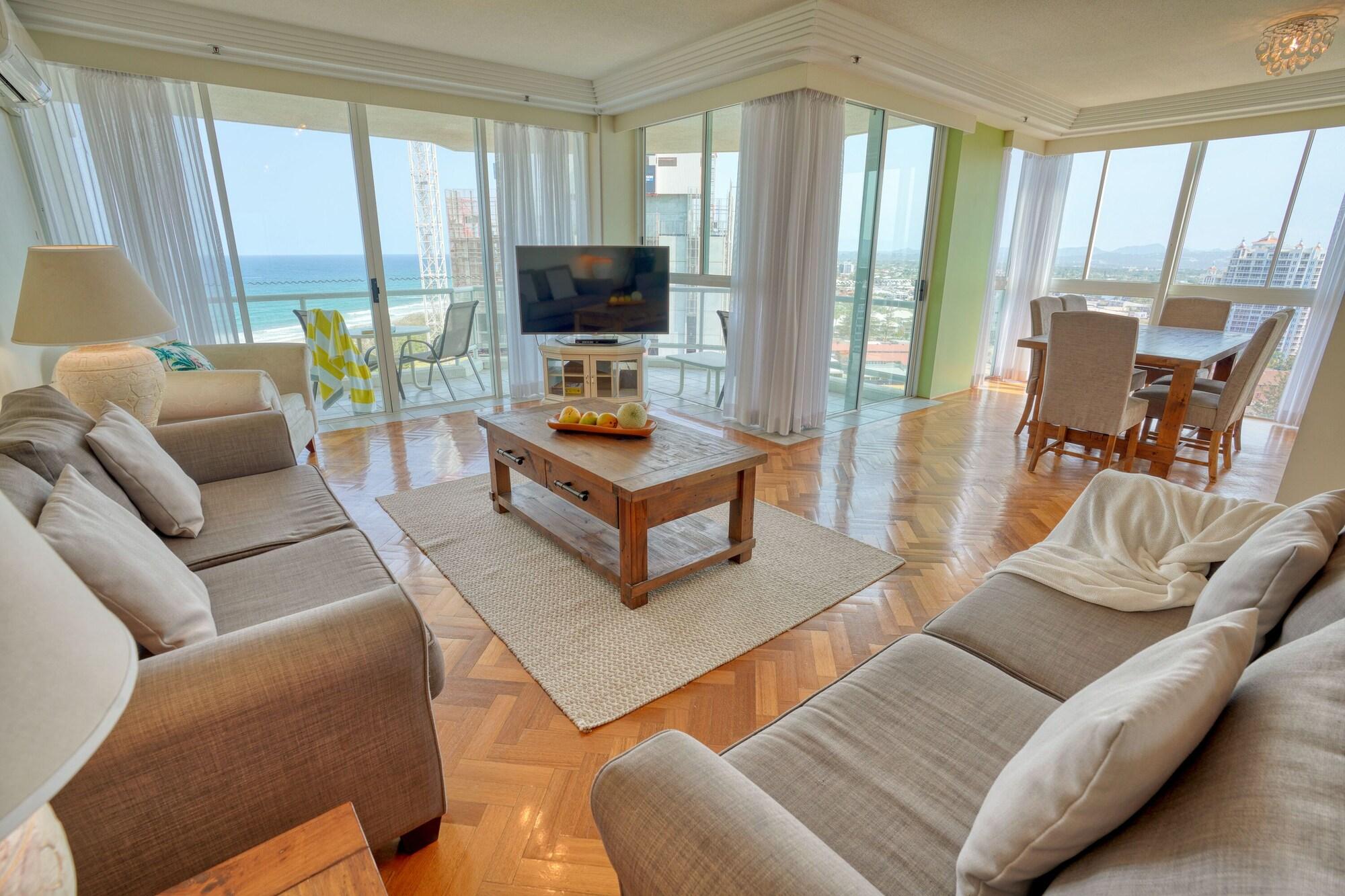 Carmel By The Sea 4* Gold Coast