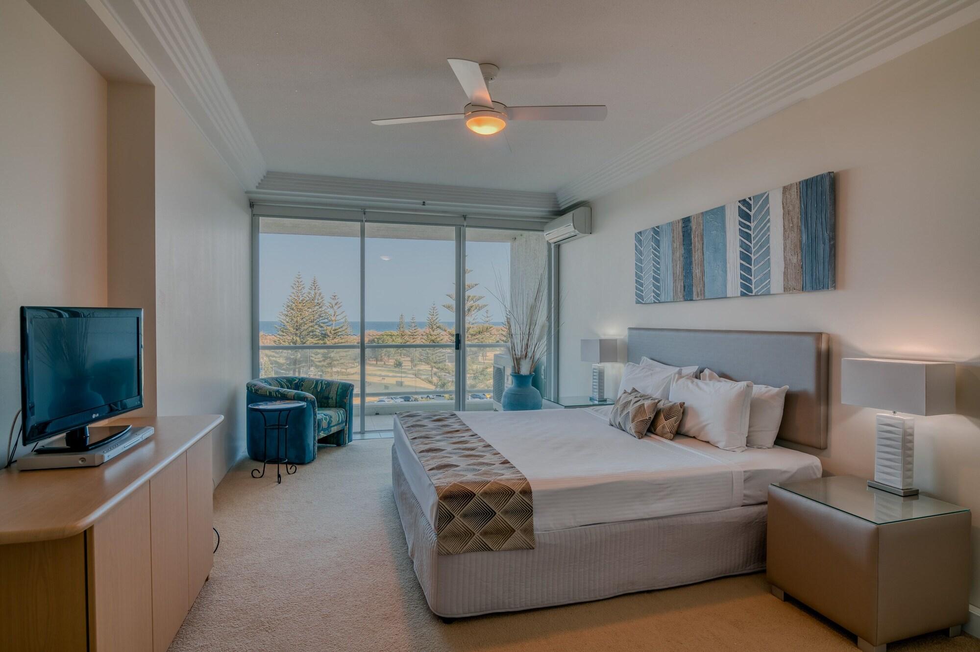 Aparthotel Carmel By The Sea 4*