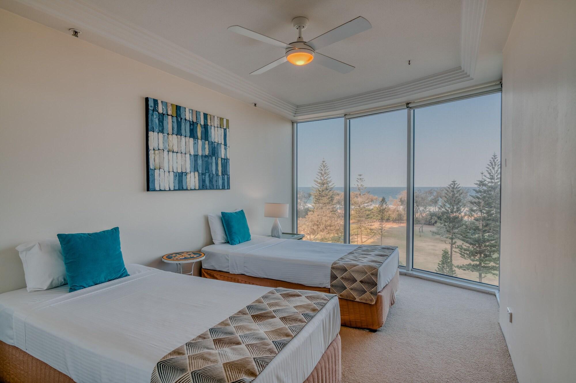 Carmel By The Sea 4* Gold Coast