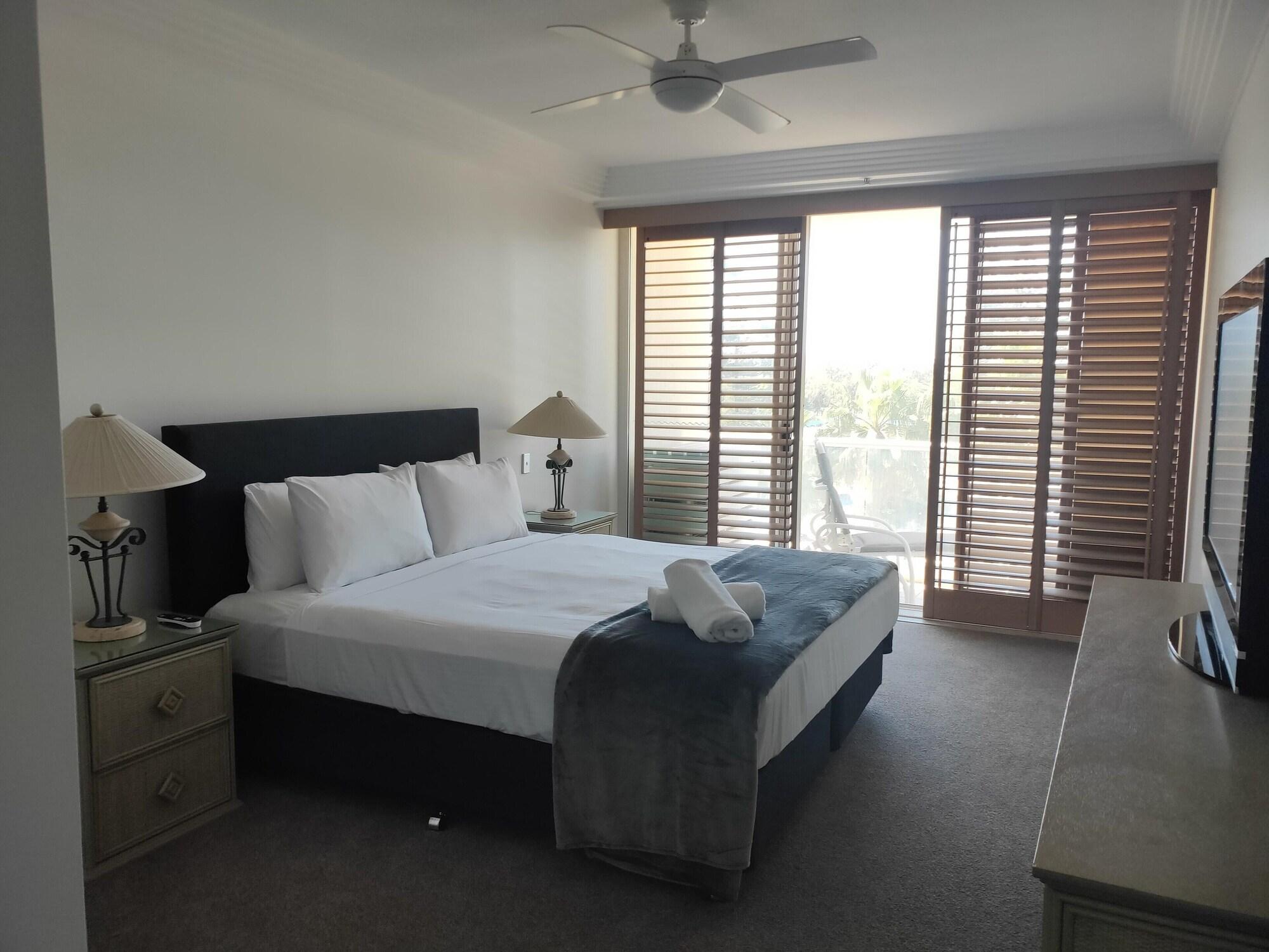 Carmel By The Sea Gold Coast