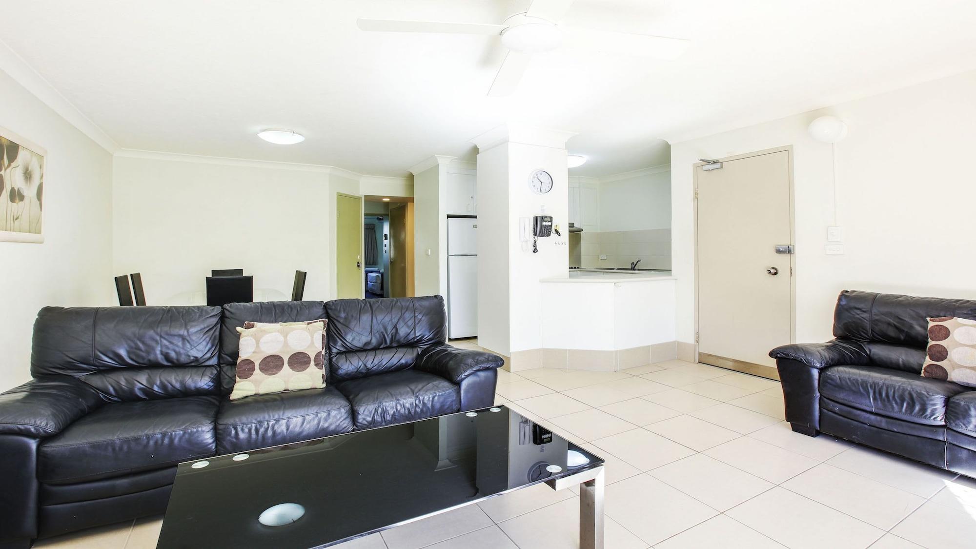Aparthotel Mari Court 3*