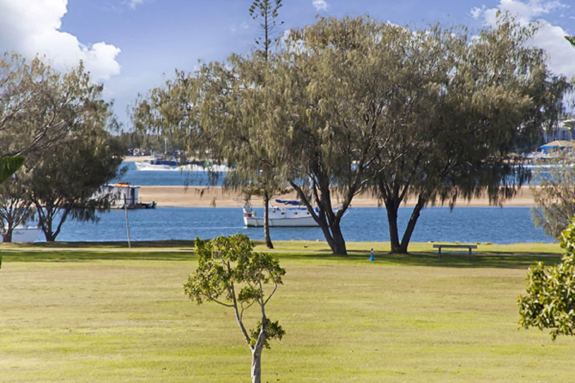 Aparthotel Aqualine On The Broadwater