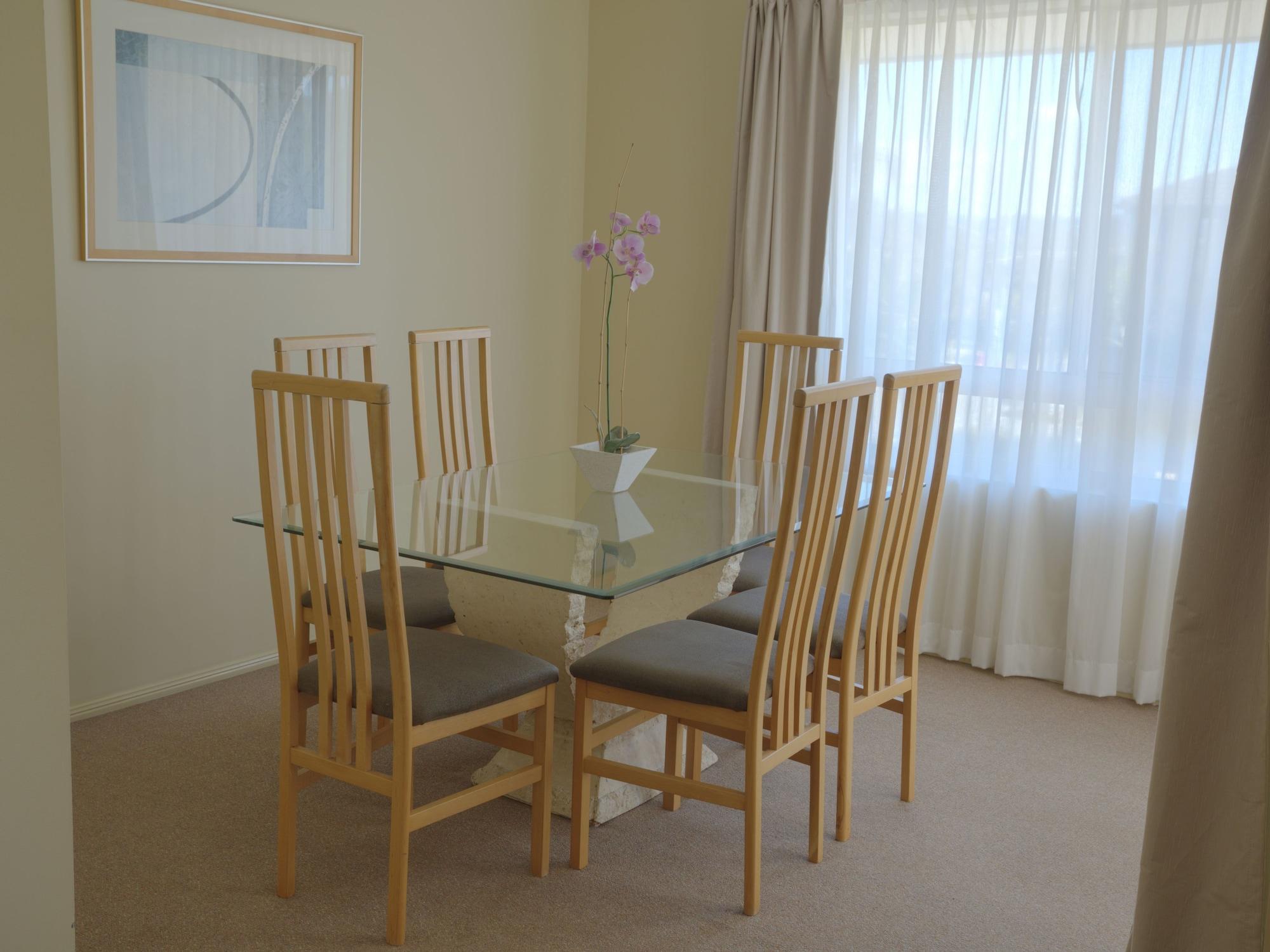 Bila Vista Kirra Beachside 3*