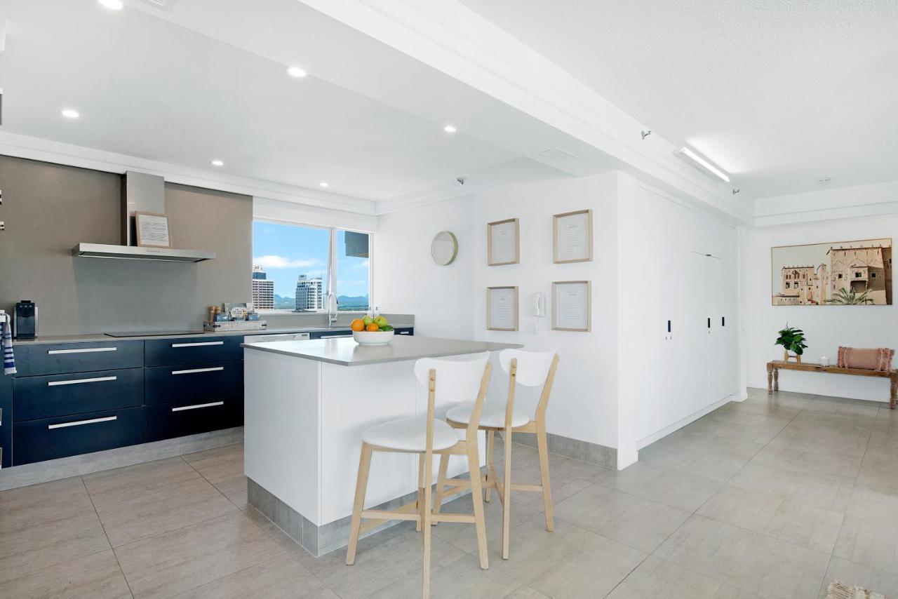 Apartment Awesome And River Views 3 Bedrooms Adobe Gold Coast