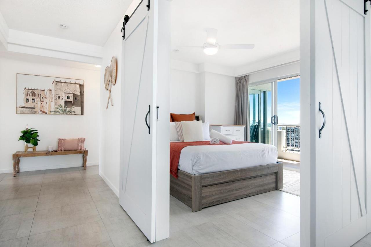 Apartment Awesome And River Views 3 Bedrooms Adobe Gold Coast