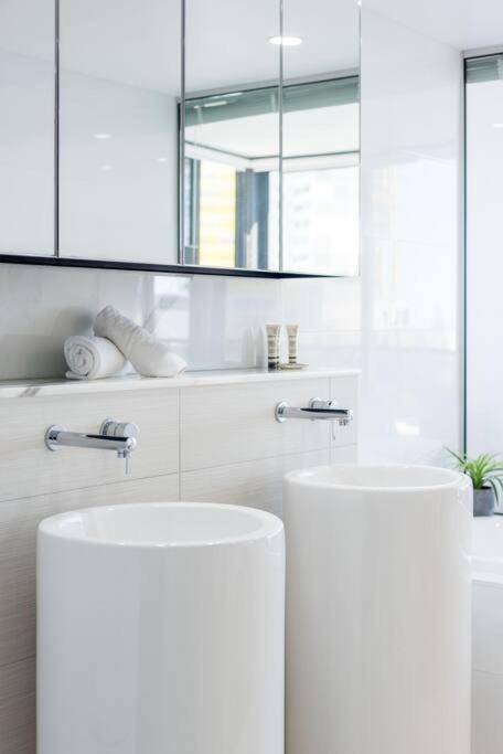 Oasis // Broadbeach Holiday home