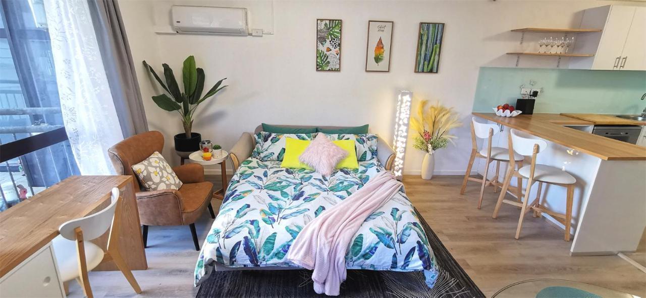 Apartment Beachside Modern In The Heart Of Surfers Paradise -free Parking Gold Coast