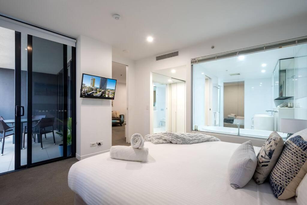 Oasis // Broadbeach *