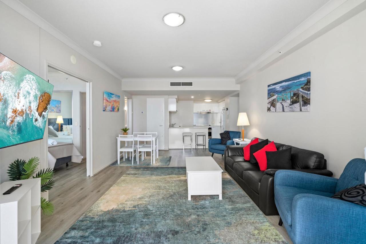 Towers Of Chevron - Private - Hosted By Coastal Letting Co. *