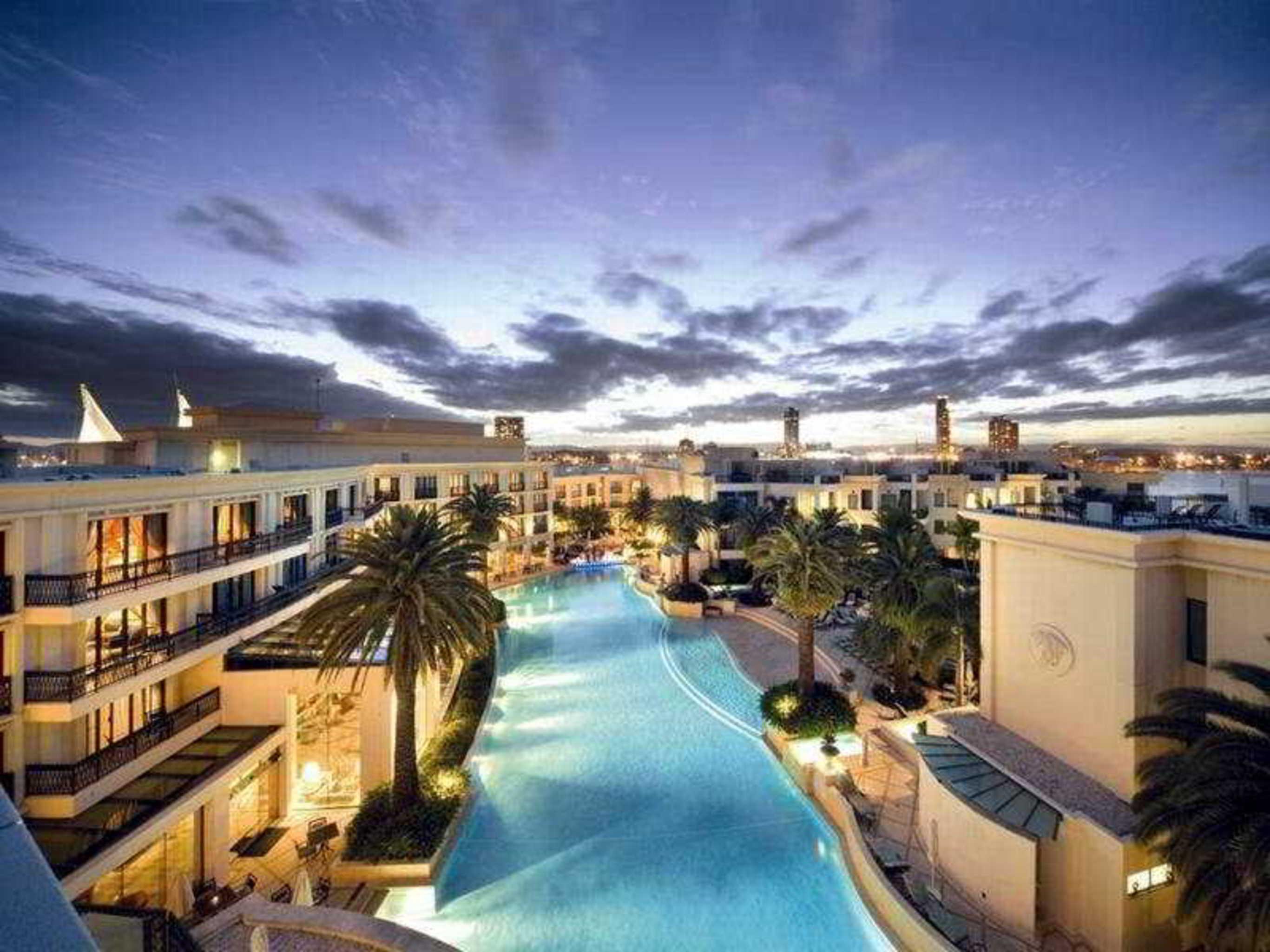 Imperial 5* Gold Coast