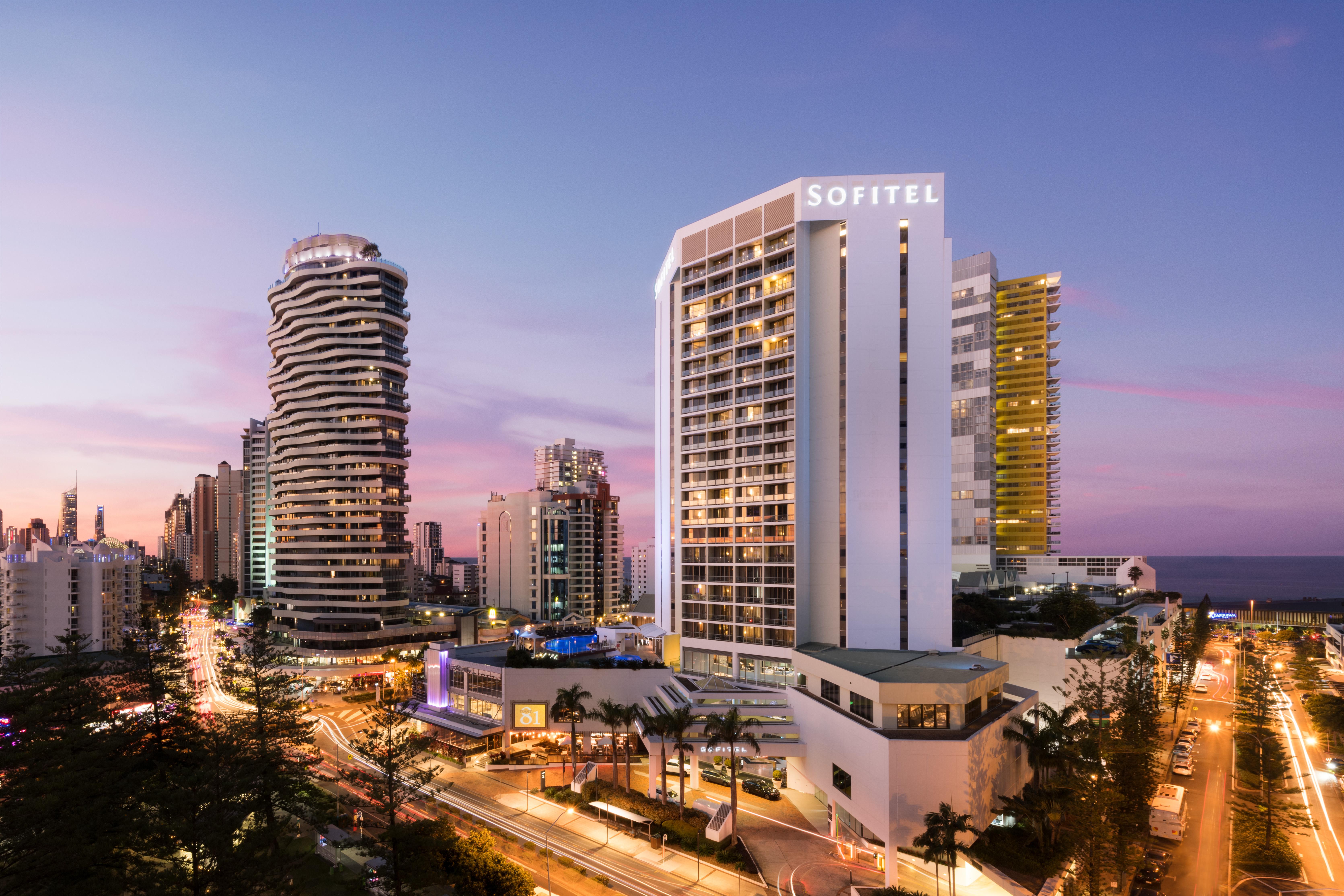 Sofitel Broadbeach 5*