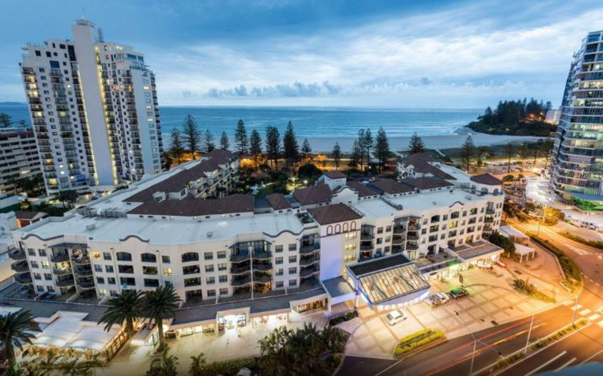Oaks Calypso Plaza Aparthotel