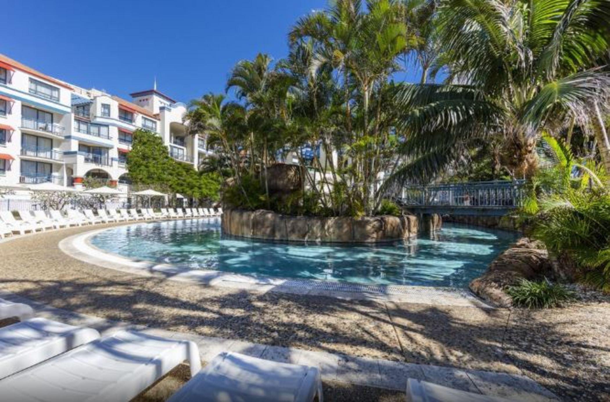Oaks Calypso Plaza Aparthotel 4*