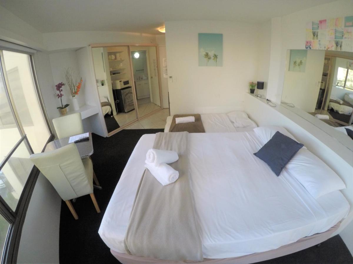 Surfers Holiday Apartment