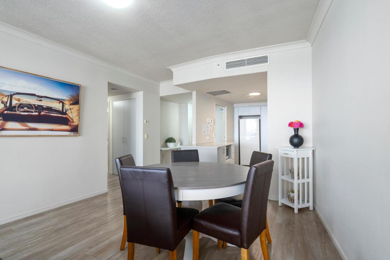 Chevron Renaissance - Private * Gold Coast