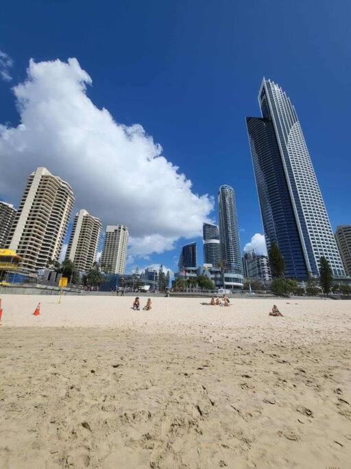 3 Bedroom Surfers Paradise