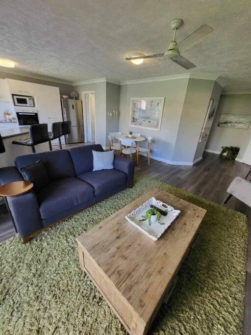 3 Bedroom Surfers Paradise *